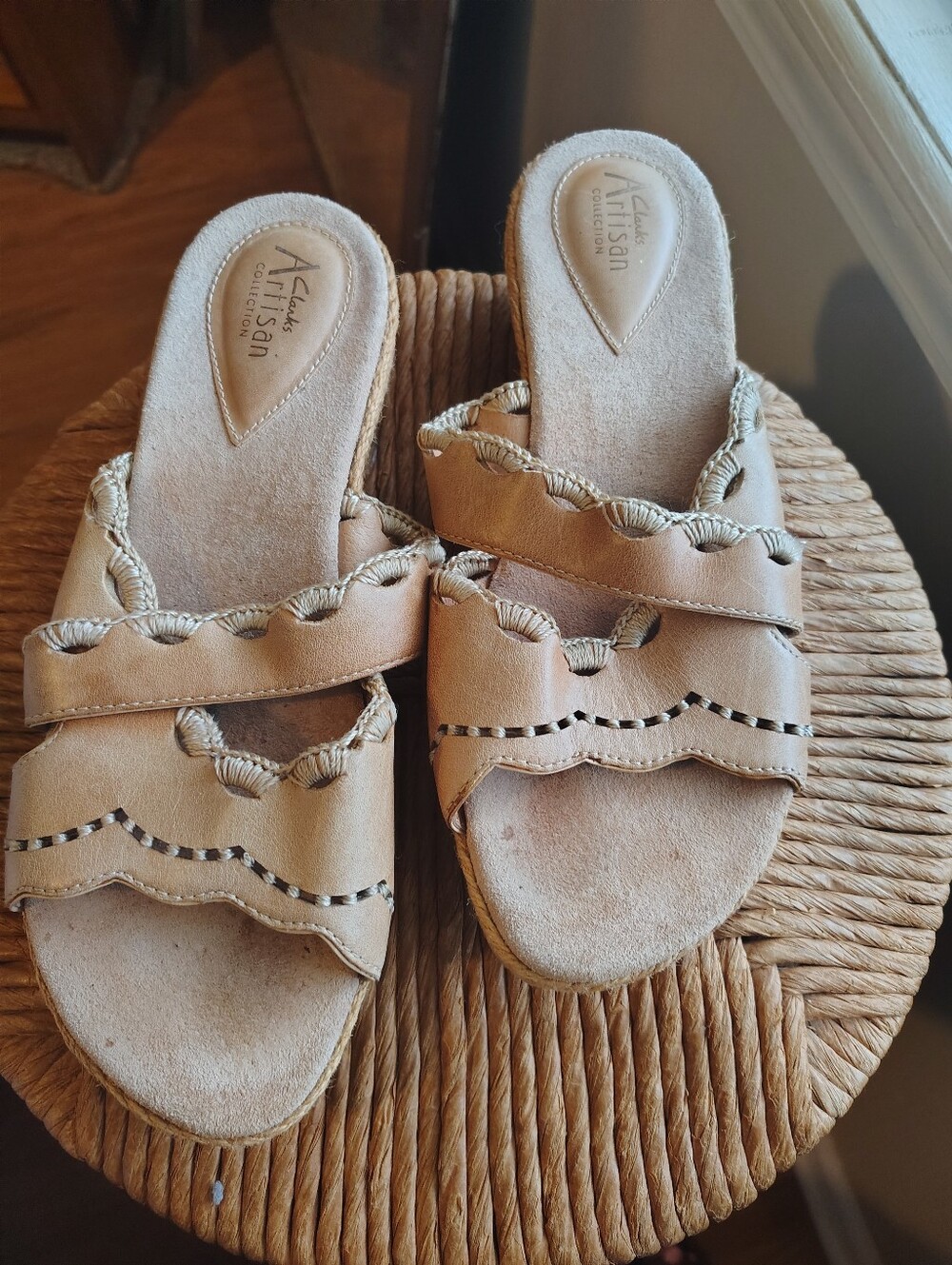 Clarks Artisan Women's Tan Scalloped Strap Slide Mules